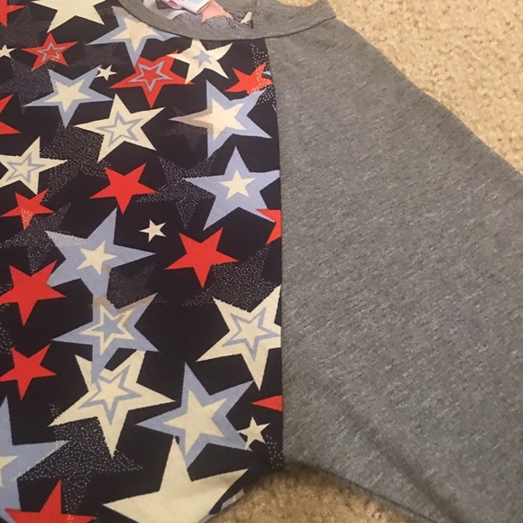 LuLaRoe Randy Tee Small Americana with Stars - Picture 4 of 8